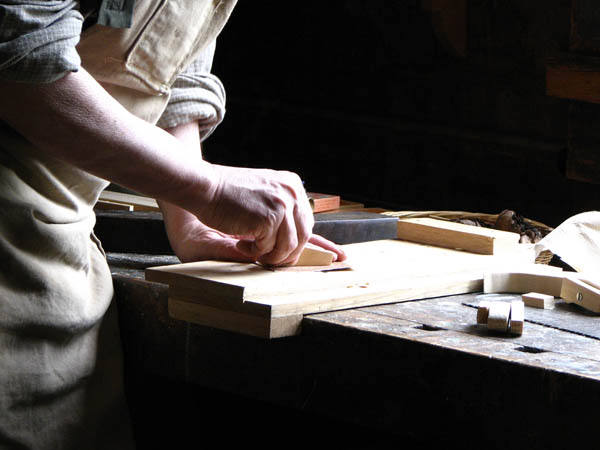 Nuestra <strong>carpintería de madera en  Cordobilla de Lácara</strong> es una empresa de <strong>herencia familiar</strong>, por lo que  contamos con gran <strong>experiencia </strong>en la profesión.